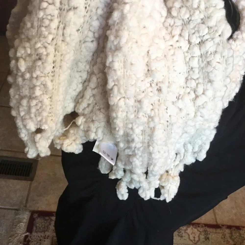 HOMEMADE HAND Knit Scarf!